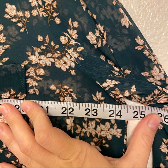 Peace and Pearl dark green micro floral semi sheer button up blouse top plus XXL - Picture 10 of 13